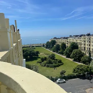 one-double-bed-apartment-in-brighton-and-hove.brighton-hotels-england.com/