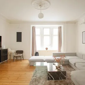  Apartment Large & Bright 3br W Whirlpool Near Metro