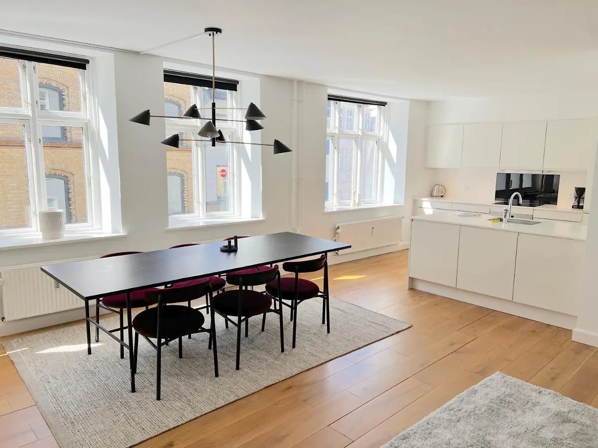 Perfect 3 Bedroom Apartment In The Heart Of Cph Copenhagen