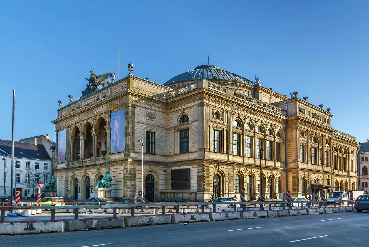 Perfect 3 Bedroom Apartment In The Heart Of Cph Copenhagen